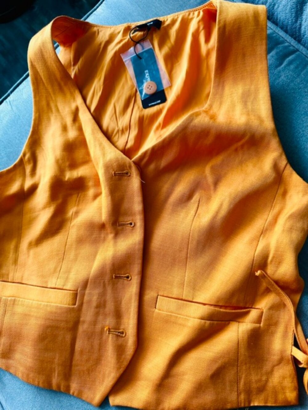 Vest - Picture 4 of 4